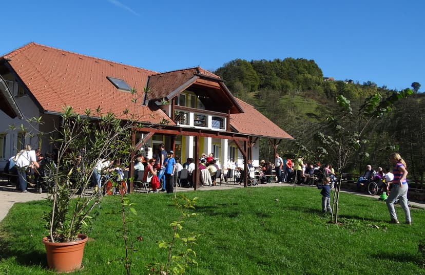 Bralni klub Sonček